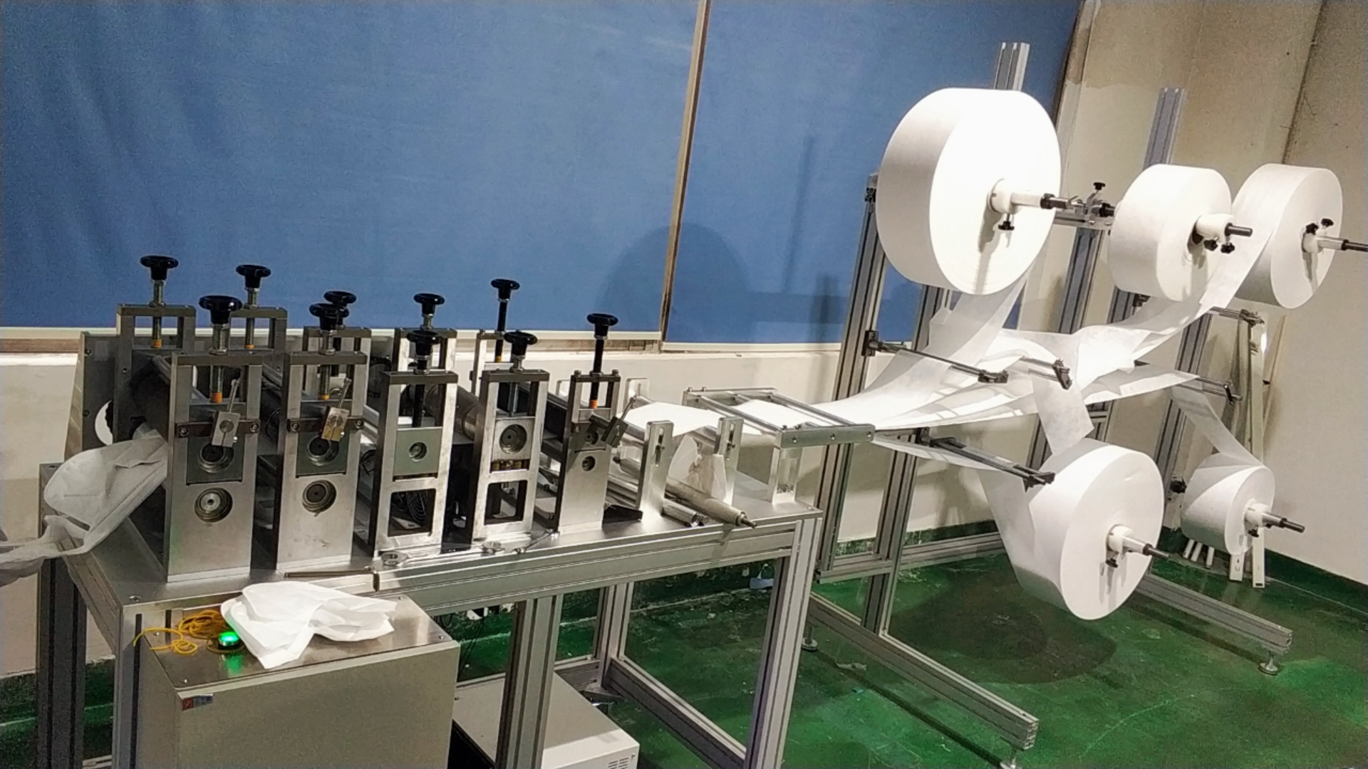 AM-DH3504 N95 KN95 FFP2 mask maker Automatic face mask making machine